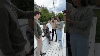 Незаметно снял часы с прохожего