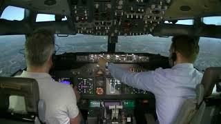 Rotterdam Landing # 1 VFR - Fixed Base 737 NG Simulator @ Simflying - EN subtitles