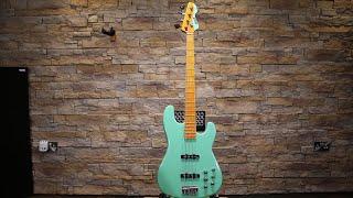 Markbass GV4 Gloxy Val (Surf Green) - Bass Guitar Review