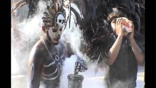 Мексика: шаманы-ацтеки в центре Мехико. Shamans, Mexico