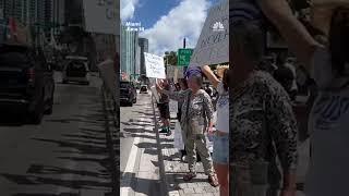 'No Kings' protests held in cities across the country
