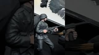 Army men miniature painting, WW2 German alt black uniform color scheme