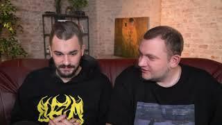 Кузьма показал грудь