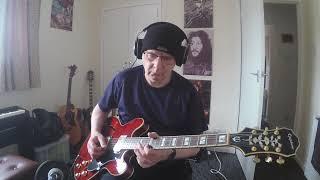 Jam over "Blues backing track in Eb"    (SONGLINE Ch)