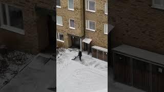 OMG  Crazy Snow Scooping #asmr #soundscape