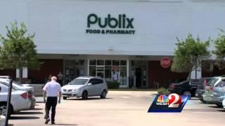 Publix employee's act of kindness goes viral