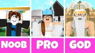 ROBLOX NOOB vs PRO vs GOD BUILDER in BLOXBURG