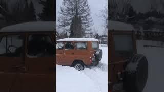 Уаз по снегу на военных мостах