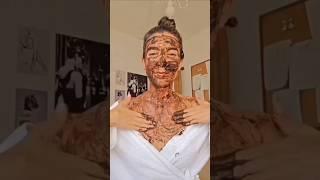 Easy Tomato Hack For Dark Spots Pigmentation & Wrinkles Free Skin#suntan#glowingskin#hack#shorts