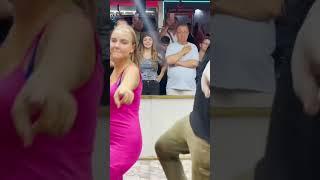 Ne Güzel Oynuyorlar Değil Mi Yeni Çılgın Dondurmacı ile Harika Dans ve Şovlar Yeni Sezon 33. Video
