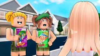 Roblox Goldie Tricks Everybody To Buy Her Cookies in Bloxburg RP