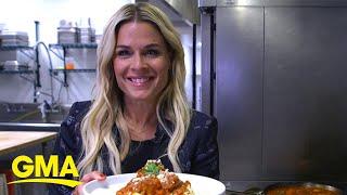 Need a solution for a quick Monday night dinner? Try Cat Cora’s stewed chicken | GMA Digital