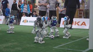 Robocup GO 2019 SPL: Nao-Team HTWK vs. HULKs