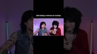 Johnnie was trigggered fr- #jakewebber #johnnieguilbert #relatable #jakeandjohnnie #emos