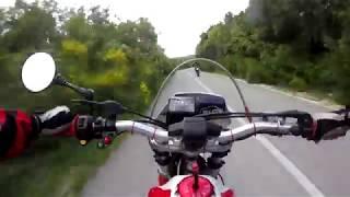 Motard battle: Suzuki drz 400 vs Honda xr 400