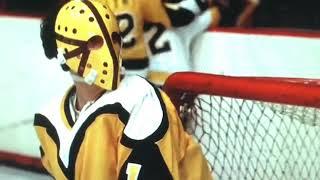 Slap Shot- Reggie Dunlop VS Tommy Hanrahan