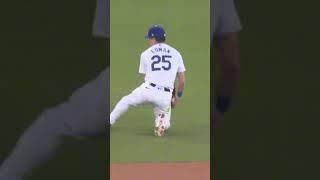 Edman played this perfectly and still couldn’t get the runner. Tip your cap and get the next one.
