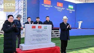 Xi Jinping hace declaraciones acerca del ferrocarril China-Kirguizistán-Uzbekistán