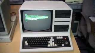 Tandy TRS-80 Model 4D computer overview & software