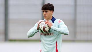 Pau Cubarsí se lleva el concurso de golazos en el últmo entrenamiento en Stuttgart |  SEFUTBOL