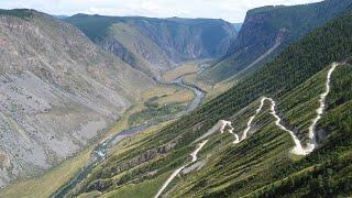 Перевал Кату-Ярык, Горный Алтай. / Katu-Yaryk is a pass in the Altai Mountains.