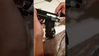 JustM's LEGO Glock 17 recreated