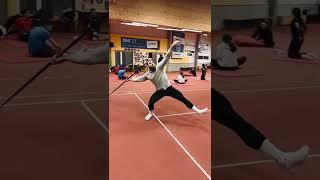 How to throw javelin