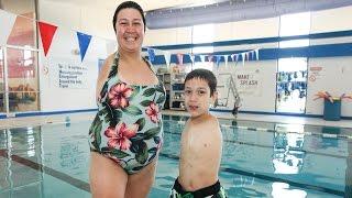 Born Without Arms: Inspirational Mother and Son Live Life to The Full