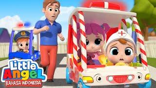 Bayi Lucu Menyetir Mobil Ambulans Super  Lagu Anak | Little Angel Bahasa Indonesia