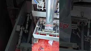 Continue updating the liquid packaging machine after returning from a business trip! #machine