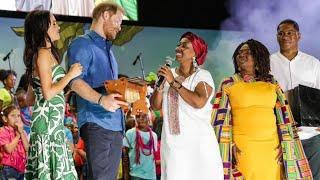 #HarryandMeghan Speaking Spanish ! #Colombia Visit was a success!