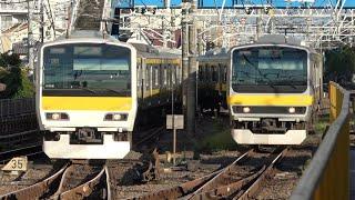 Simultaneous JR Sobu Line departures and arrivals of trains to Tsudanuma Station