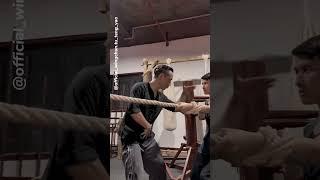 Step into the World of Wing Chun: the Neck-Climbing Hand. Master Tu Tengyao