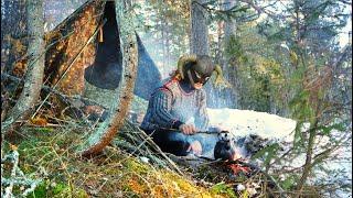 SUNNY WINTER SPRING Camping - Primitive Bushcraft Shelter in Nordic Forest