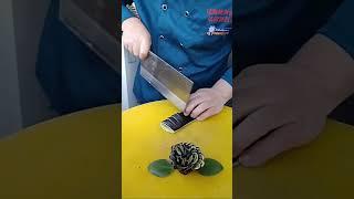 How to Cut Vegetables Fast and Even – Chef Hacks!