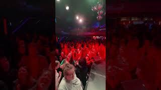 700 people singing WAIT FOR ME from Hadestown at Club Broadway #hadestown