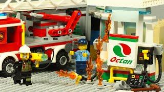 Lego City Gas Station Crash Fire Truck