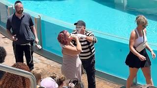 Tom The HILARIOUS SeaWorld Mime | Tom the Mime Full Show