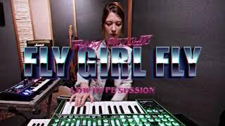 Thaysa Pizzolato - Fly Girl Fly (Low Hype Session)