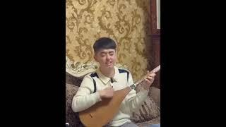 Uyghur song with Uyghur Duttar