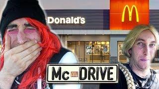 Trisha und Lexa im MC Drive