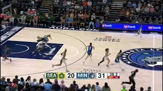 Dorka Juhász steal near end of first quarter