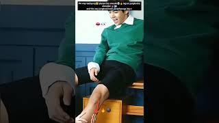 taehyung smooth leg on jungkooks shoulder #taekook #bts #ytshort #kpop