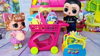 SHOPPING FOR A NEWBORN BABY! Brides LOL Surprise Family LOL Cartoons videos for Kids