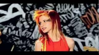 Paramore: Misery Business  [OFFICIAL VIDEO]