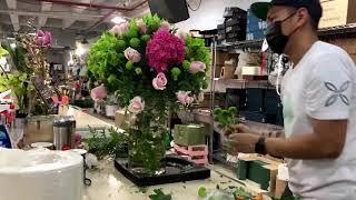 Simple flower arrangement Easy way technique #tutorial   #floraldesigner Vlog