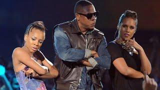 Lil Mama Crashes Jay Z & Alicia Keys Performance (HD)