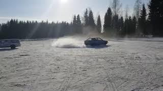 Old Nissan Sunny 4wd round testing