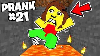 PRANK-uri 24 DE ORE VS PROFA STRICTA in Minecraft!