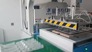 Máy dập khay nhựa thuỷ lực 160T 2 bàn robot gắp Mr Trường 0901445888